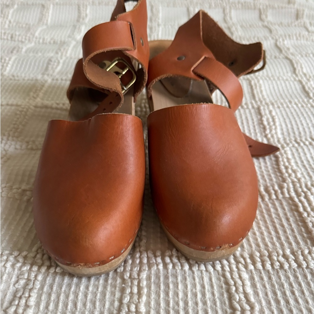 Bryr Tan Leather Mules